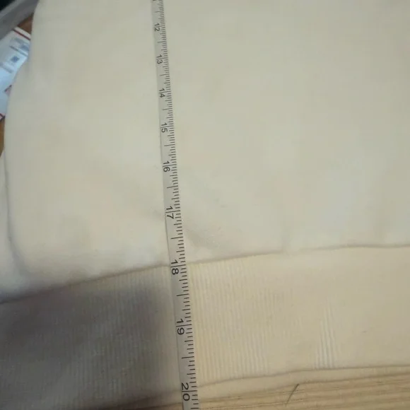 White Cream Crop Long Sleeve Sweatshirt with Pearl and Tulle Sleeves Large - Picture 5 of 7